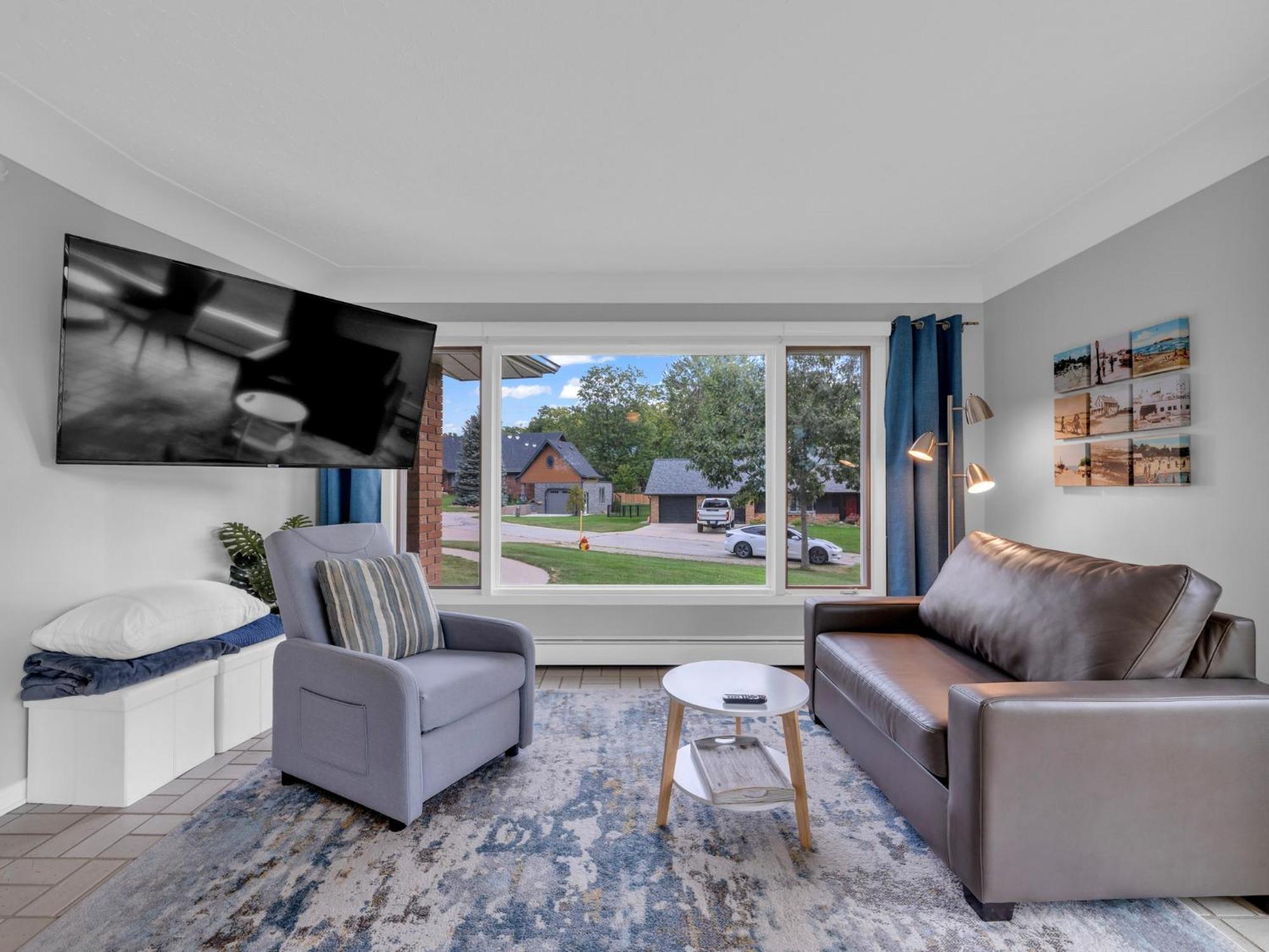 Coastal Suite #1 Cozy Suite #2 - Seacliff Beach Suites Leamington Esterno foto